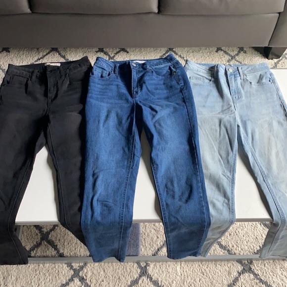REVICE Denim - Skinny jean bundle!!